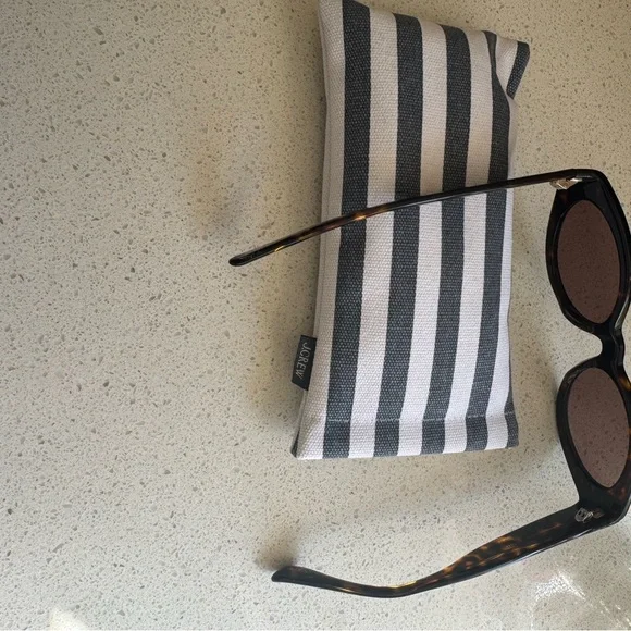 J. Crew Oval Cat Eye Tortoise brown Sunglasses - Picture 2 of 4